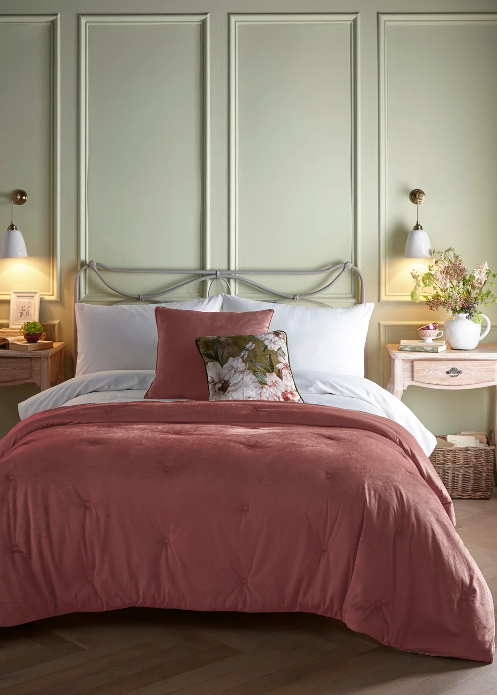 Appletree Austell Velvet Quilted Pink Bedspread - 150 x 220cm Image 1