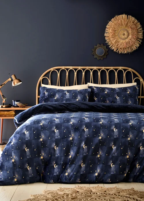 Fusion Cosmic Star Reversible Fleece Navy Duvet Cover Set - Super king Image 1