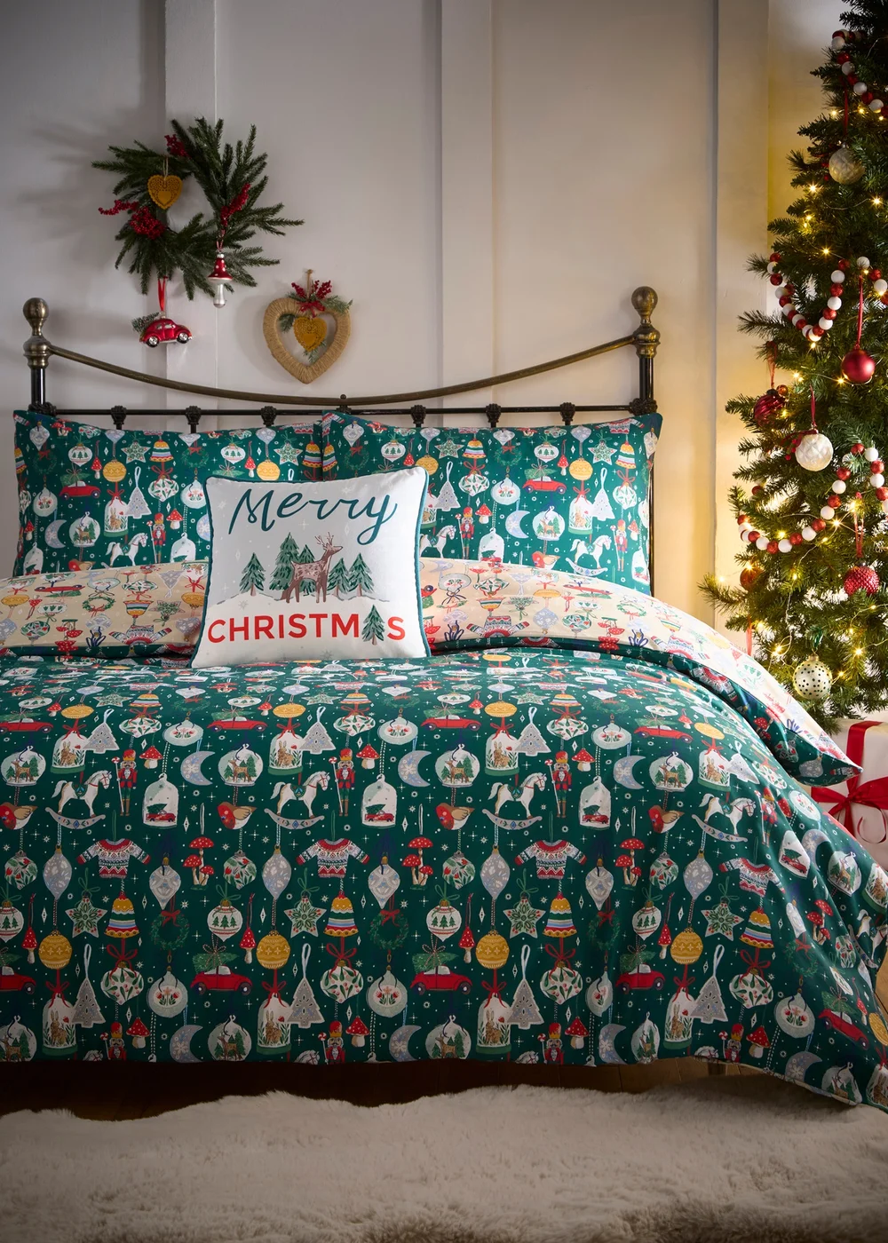 Fusion Christmas Ornaments Reversible Green Duvet Cover Set - Single Image 4