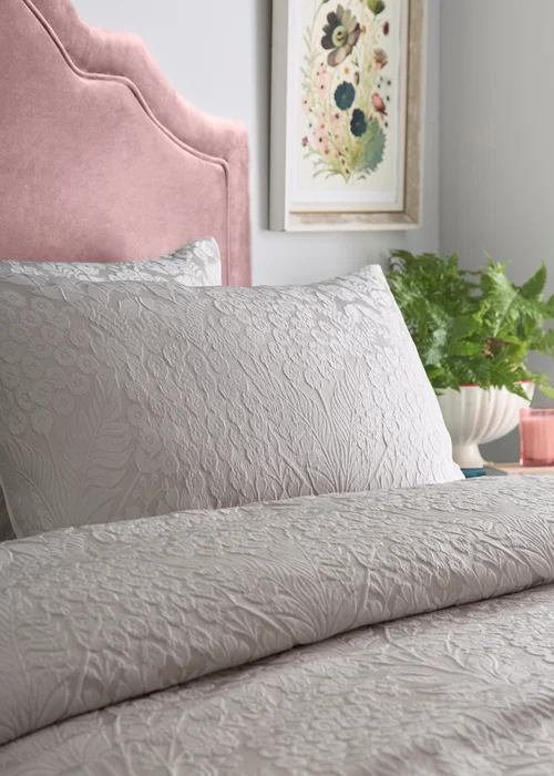 Appletree Toria Reversible Tufted Stone Duvet Cover Set - Double Image 2