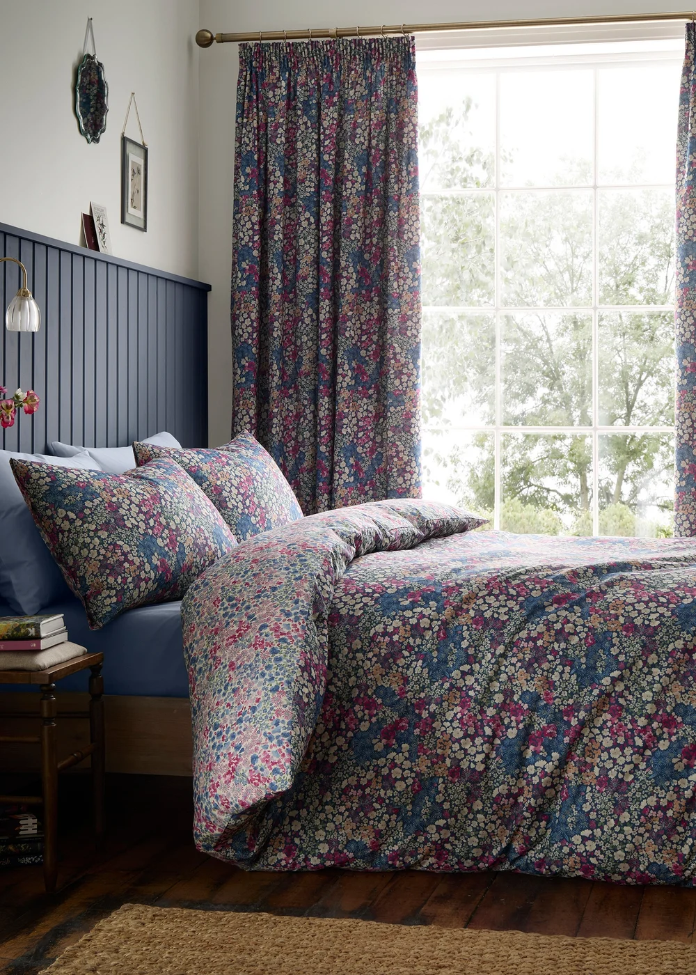 Dreams & Drapes Bessie Reversible Navy Duvet Cover Set - Single Image 1