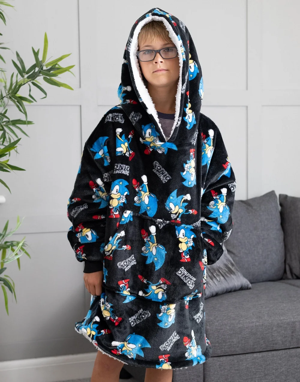 Sonic The Hedgehog Kids Black Sonic & Logo Blanket Hoodie - One Size Image 2