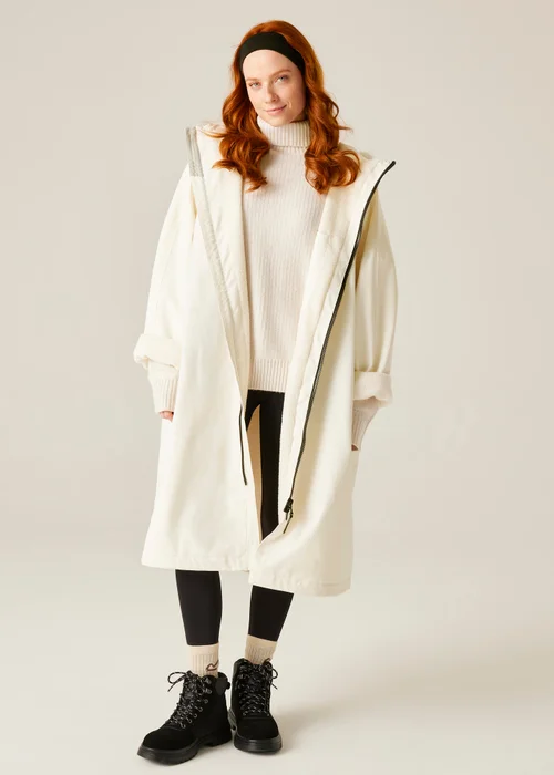 Regatta White Changing Robe - S/M Image 1