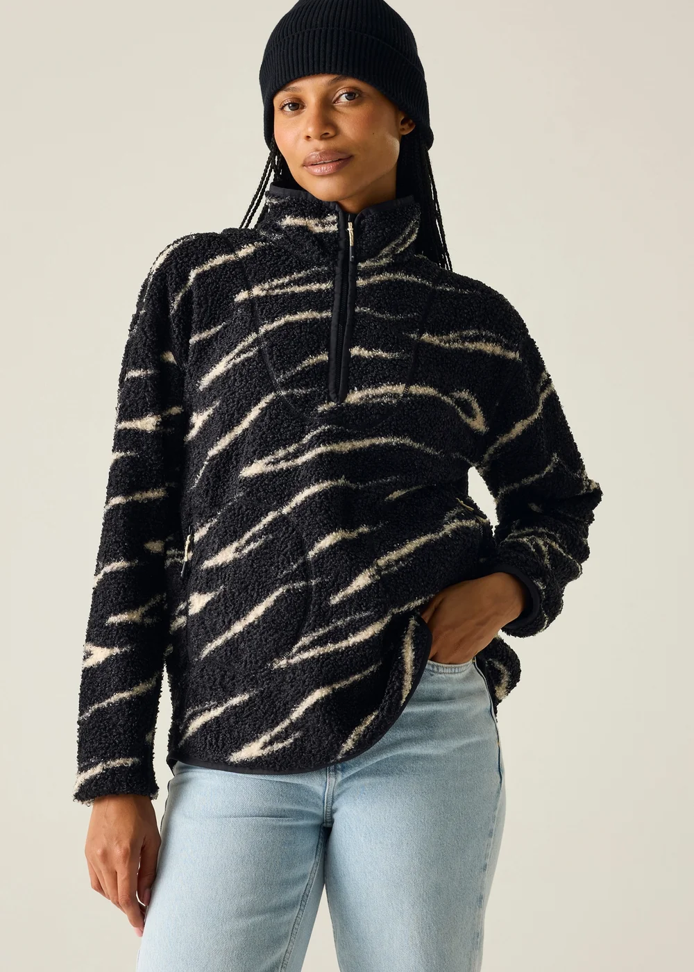 Regatta Black/ White Frankie Borg Half Zip Fleece - 8 Image 1