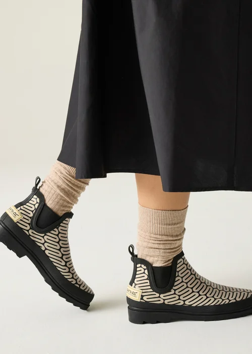 Regatta Black/ Off White Orla Welly Mid Wellies - Size 8 Image 4