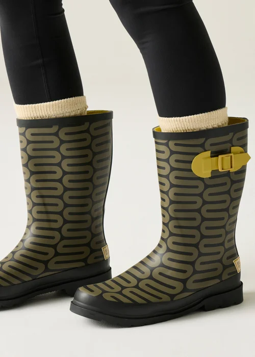 Regatta Ink Orla Quarter Durable Wellies - Size 7 Image 1
