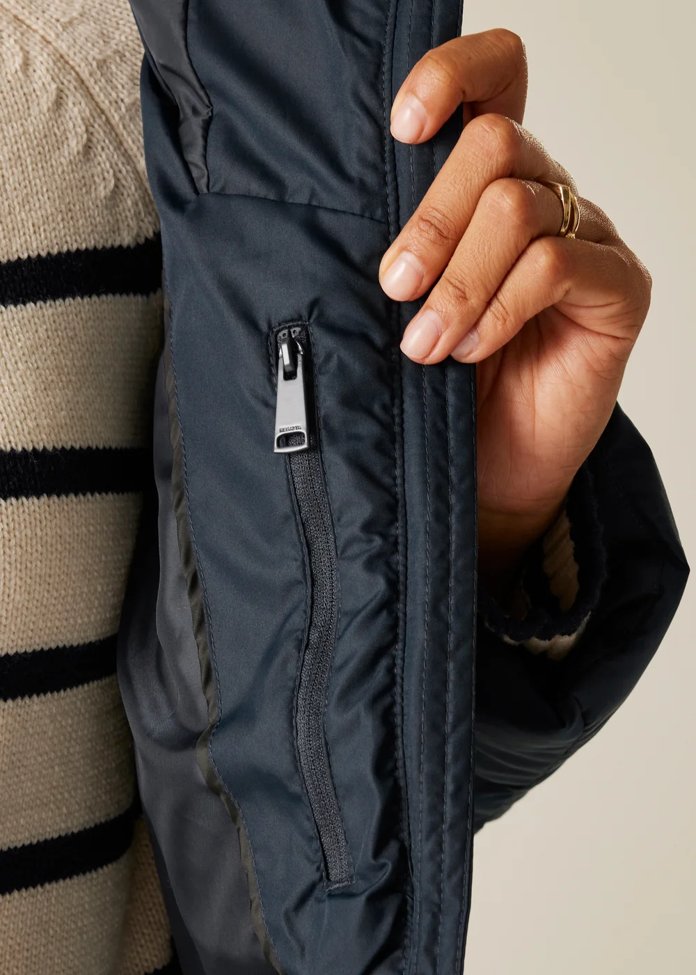 Regatta Ink Rusey Durable Jacket - 12 Image 4