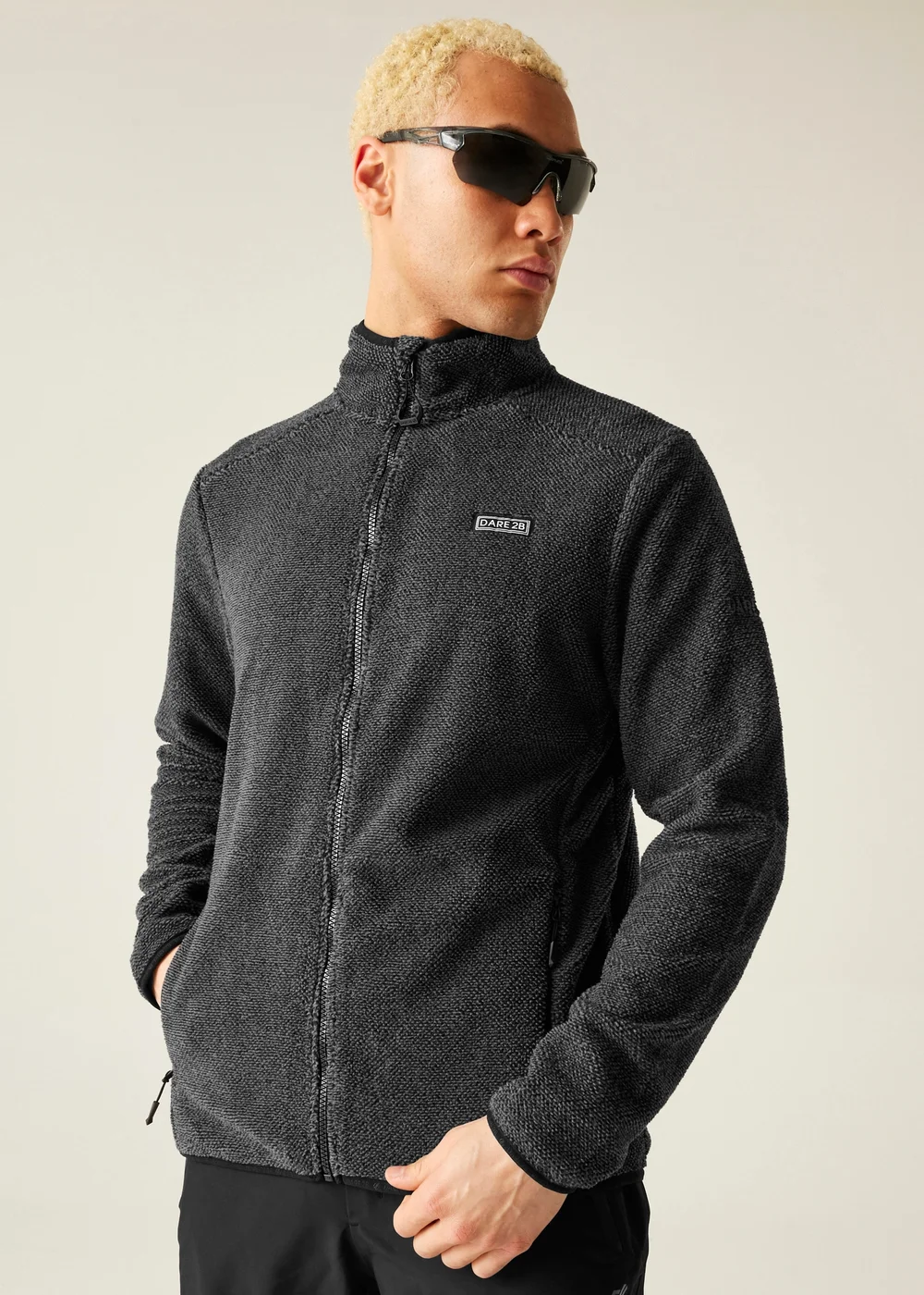 Dare2B Black Switch Out Stretch Fleece - M Image 1