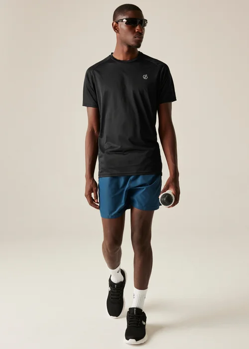 Dare2B Black Accelerate Lightweight Tee - XXL Image 3