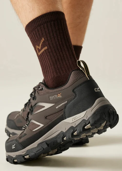 Regatta Mink Holcombe III Low Waterproof Shoes - Size 9 Image 2