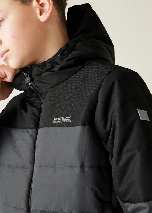 Regatta Black/Grey Kids' Lofthouse Reflective Jacket (3-16yrs) - Age 8-9 Years Image 4