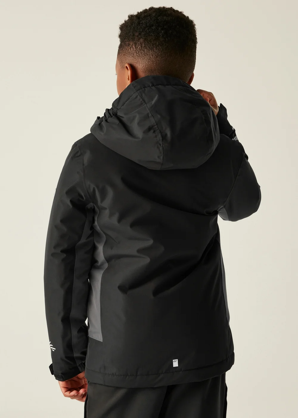 Regatta Black/Grey Kids' Hurdle Reflective Waterproof Insulated Jacket (3-16yrs) - Age 9-10 Years Image 2