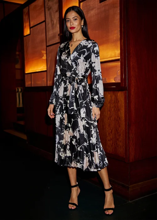 Yumi Black Floral Satin Pleated Midi Dress - 8 Image 1