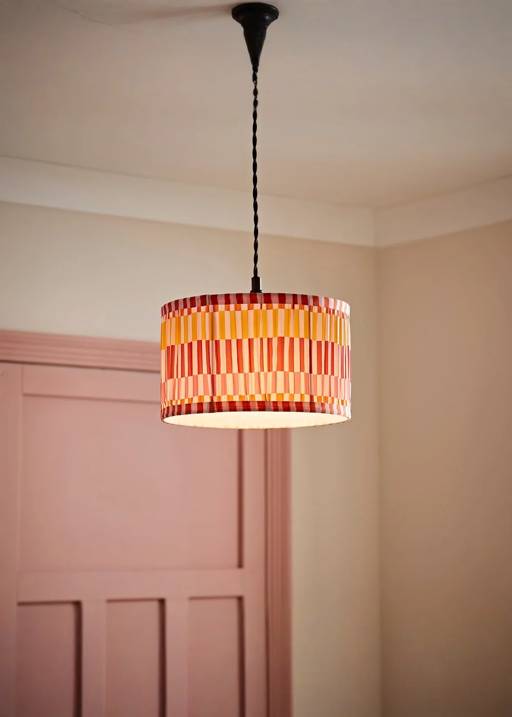 ValueLights Rae Small Pink Pleated Easy Fit Lampshade - One Size Image 1