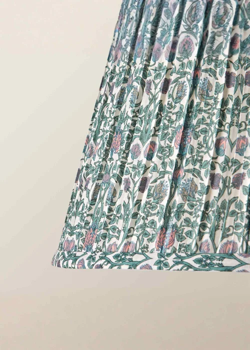ValueLights Abel Floral Pleated Large Easy Fit Lampshade - Large Image 4