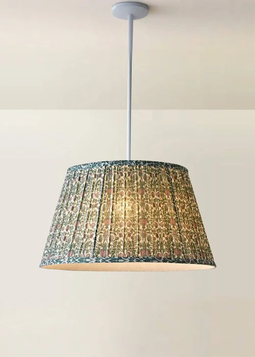 ValueLights Abel Floral Pleated Large Easy Fit Lampshade - Large Image 3