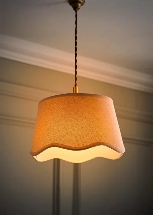 ValueLights Mabel Small Scalloped Natural Easy Fit Lampshade - One Size Image 2