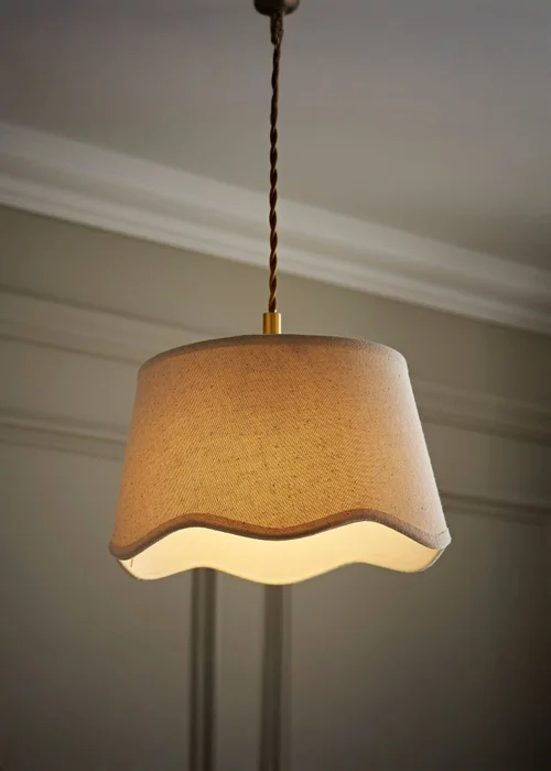 ValueLights Mabel Small Scalloped Natural Easy Fit Lampshade - One Size Image 1