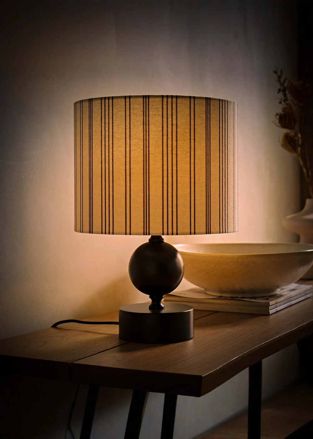 ValueLights Anthony Candlestick Table Lamp with Linen Stripe Lampshade - One Size Image 2