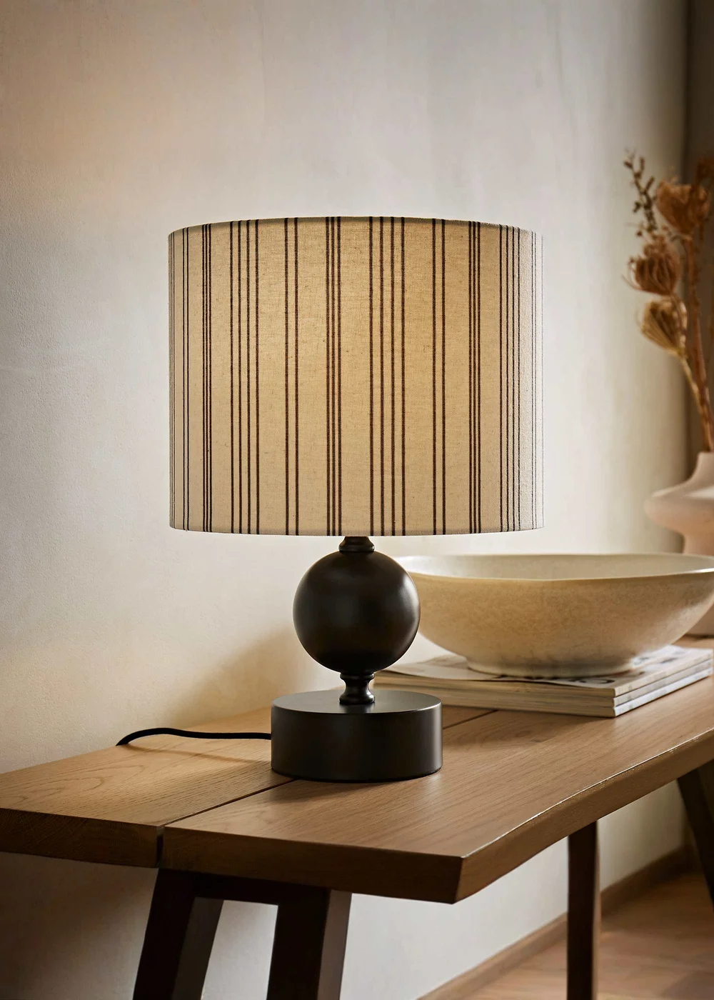 ValueLights Anthony Candlestick Table Lamp with Linen Stripe Lampshade - One Size Image 1