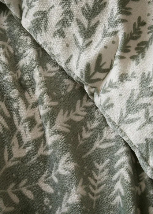 Fusion Winter Foliage Soft Fleece Green Duvet Cover Set - Single Image 3