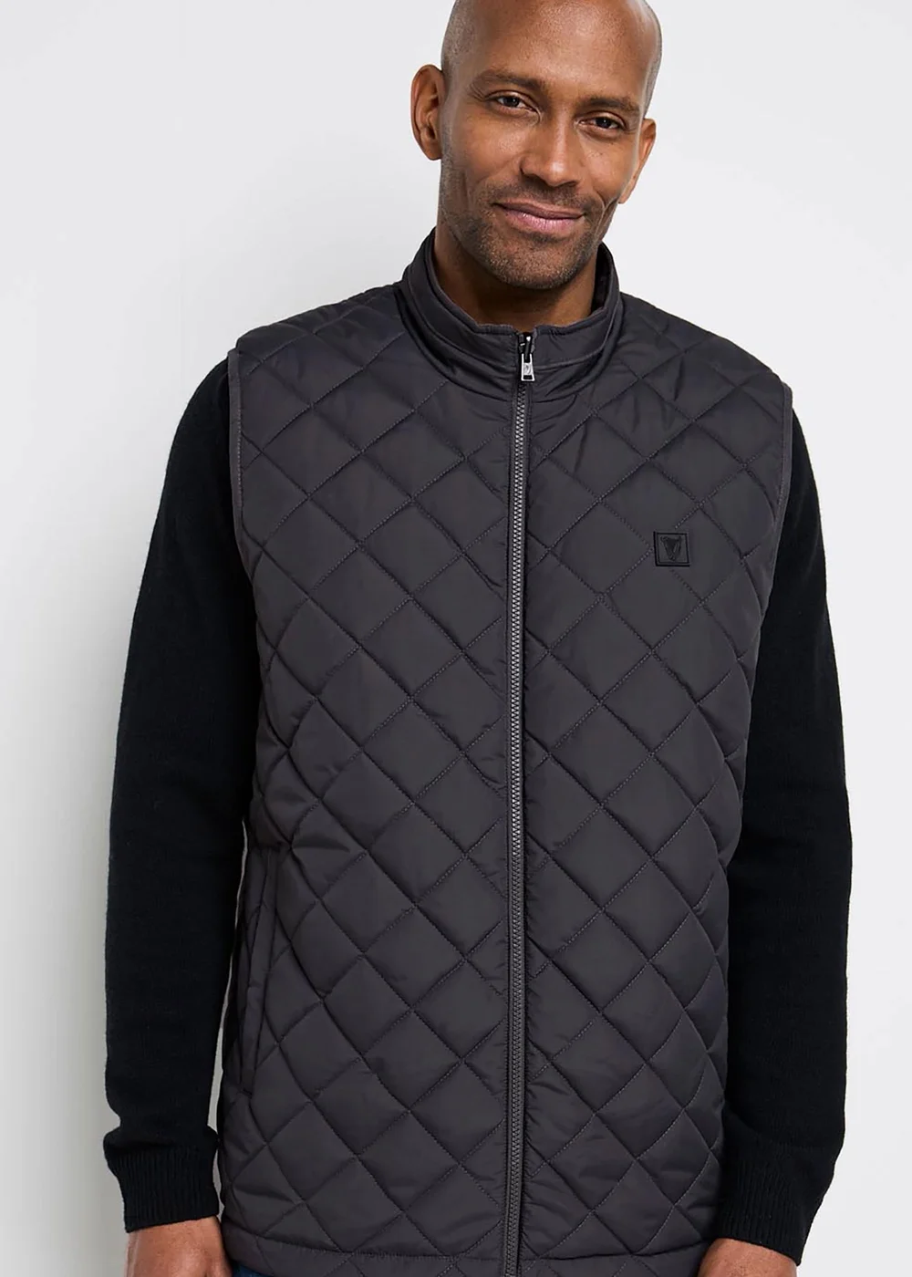 Cotton Traders Washed Charcoal Guinness Reversible Gilet - 4XL Image 2