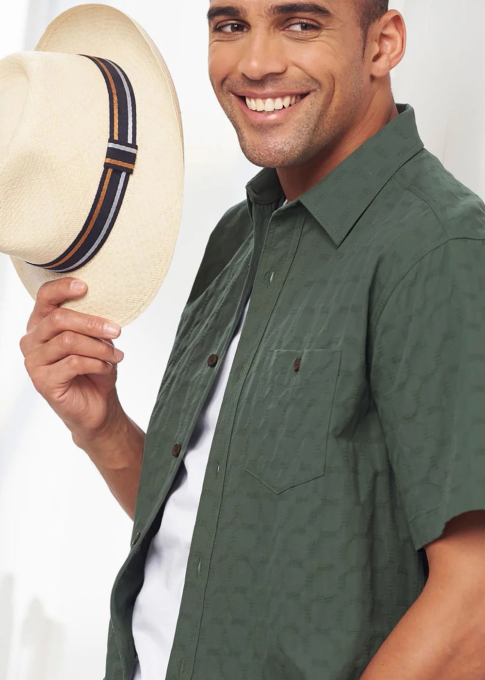 Cotton Traders Everglade Short Sleeve Casual Cotton Textured Shirt - Medium Image 2