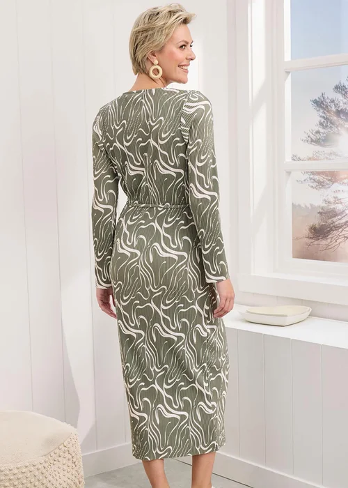 Cotton Traders Pistachio Plisse Printed Jersey Maxi Dress - 8 Image 2