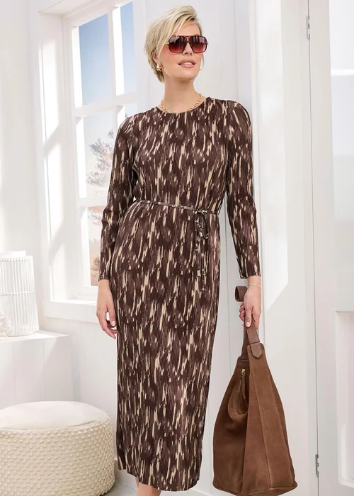 Cotton Traders Chocolate Plisse Printed Jersey Maxi Dress - 12 Image 3