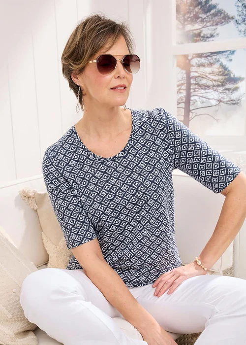 Cotton Traders Navy 1/2 Sleeve Printed Scoop Neck Top - Size 22 Image 3