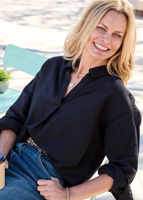 Cotton Traders Black Long Sleeve Popover Blouse - Size 8 Image 1