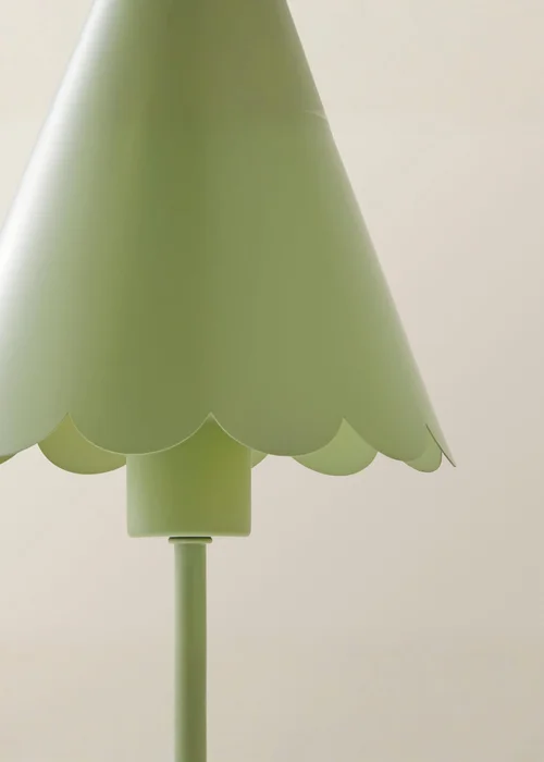 ValueLights Hattie Green Scallop Rechargeable Table Lamp - One Size Image 4