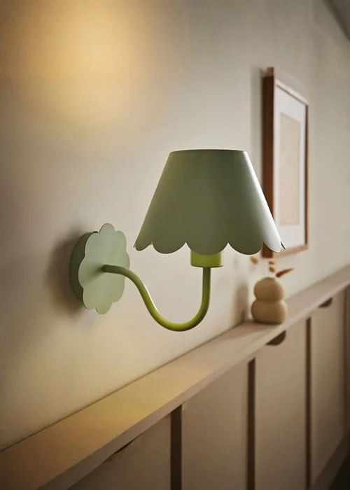 ValueLights Hattie Green Scallop Rechargeable Wall Light - One Size Image 1