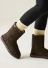 Regatta Chocolate Risely Waterproof Fur Lined Boots - Size 7 Image 2