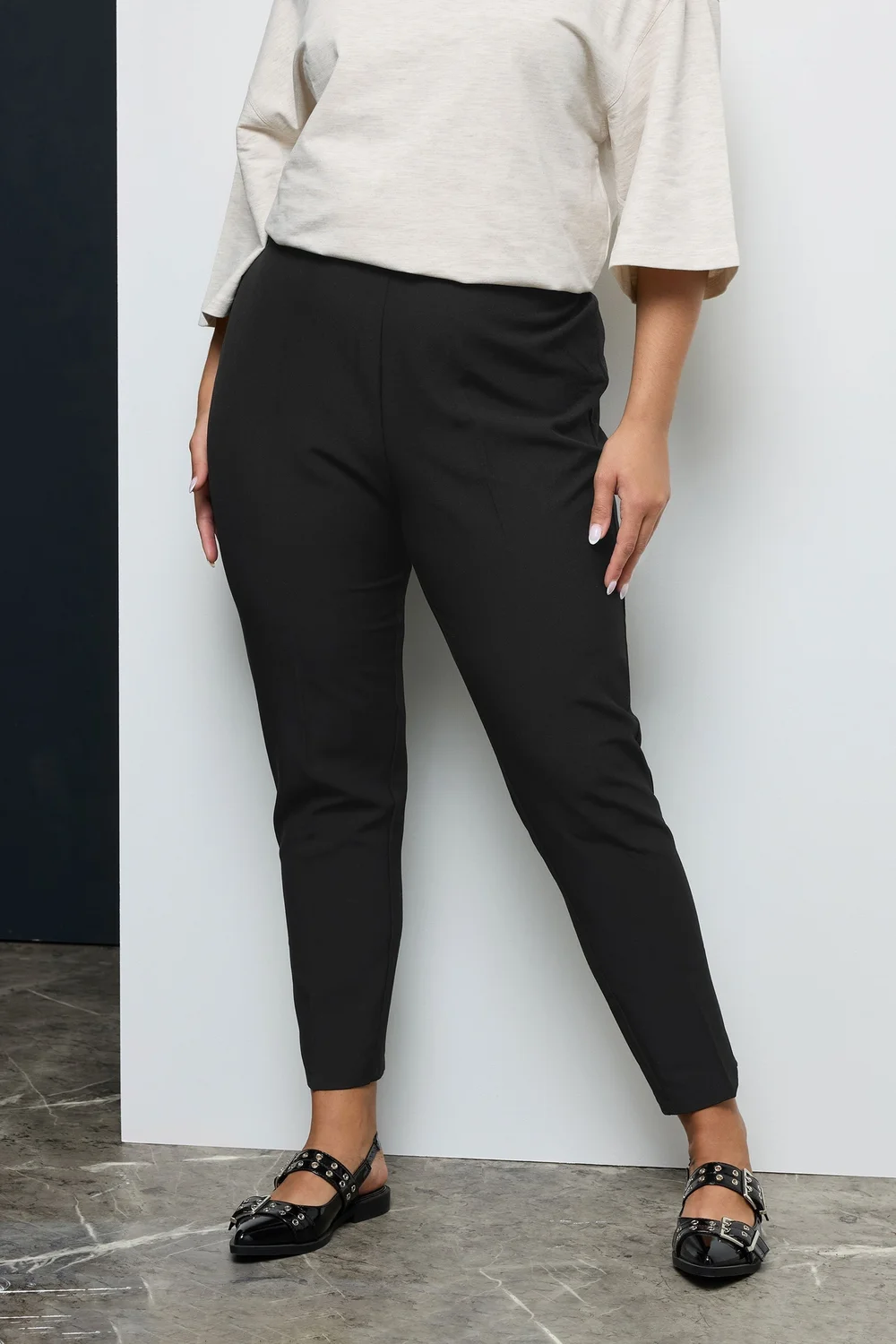 Yours Curve Black Elasticated Tapered Stretch Trousers - 26-28 Image 1