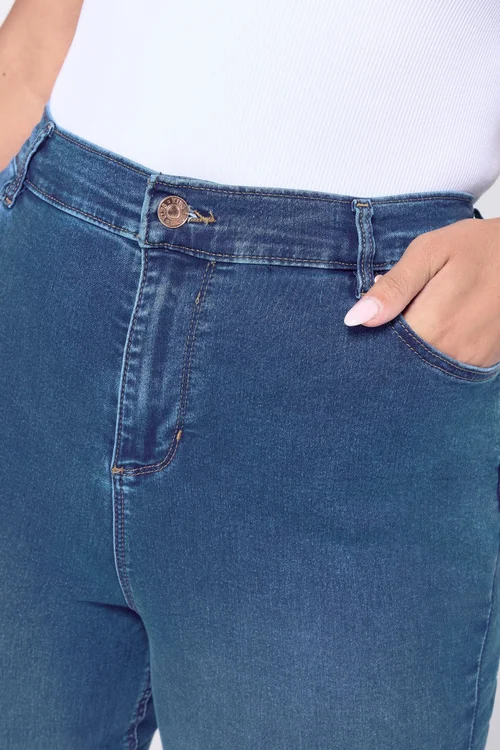 Yours Curve Mid Blue Bootcut Stretch Isla Jeans - 24/L30 Image 4