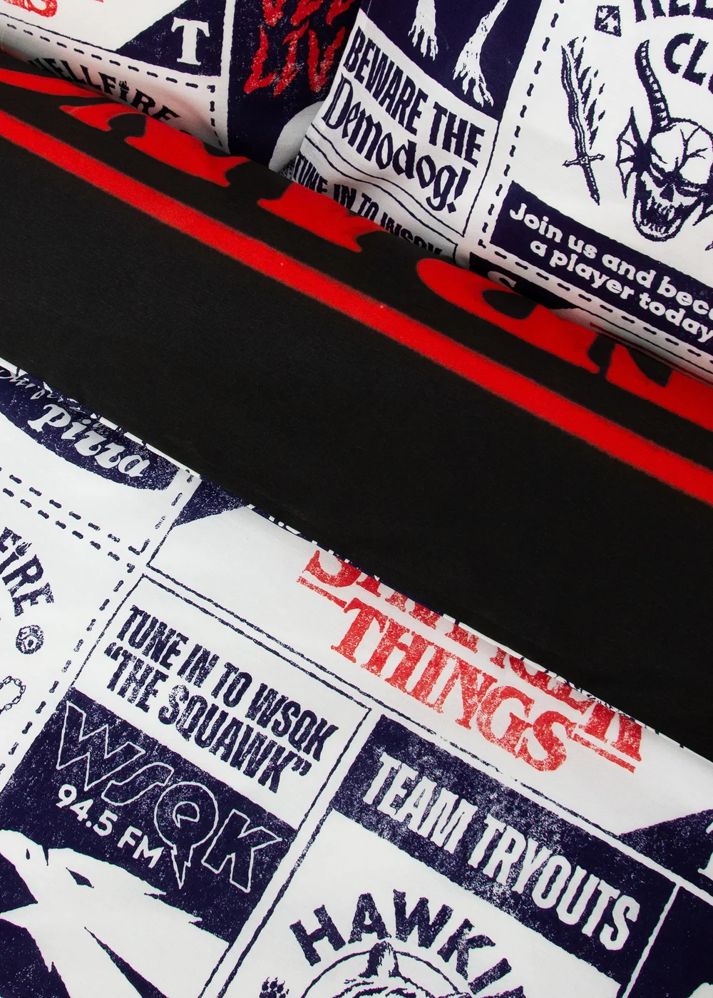 Stranger Things Flames Black Duvet Cover - Double Image 4