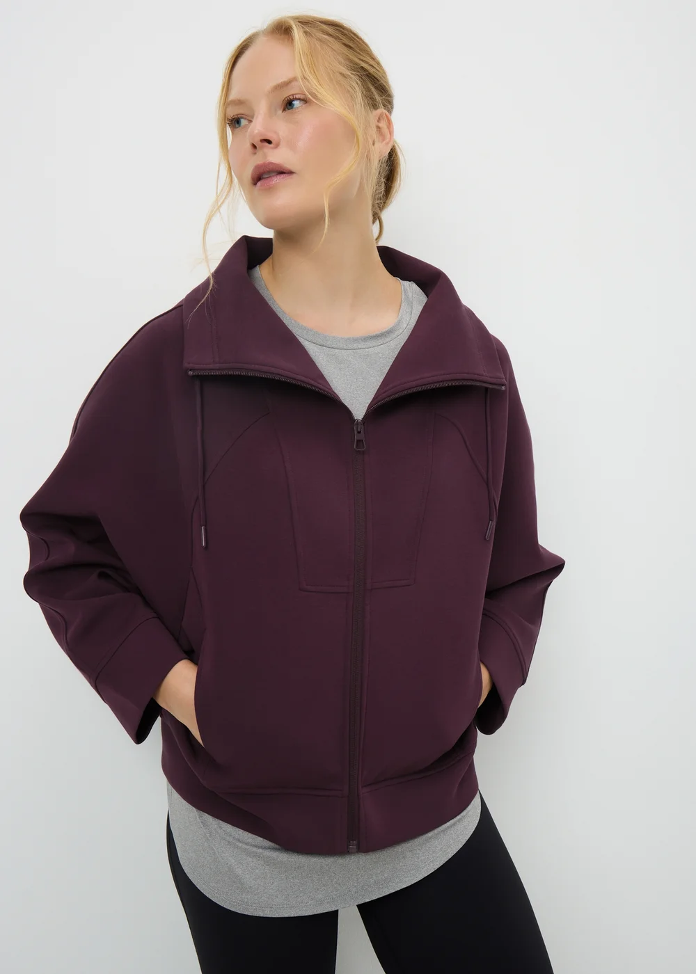 Souluxe Burgundy Zip Funnel Neck Sweatshirt - Small Image 2