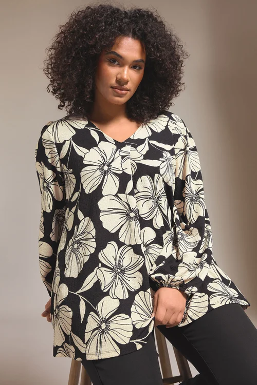 Evans Curve Black Contrast Floral Jersey Crepe Top - Size 30-32 Clothing Image 1
