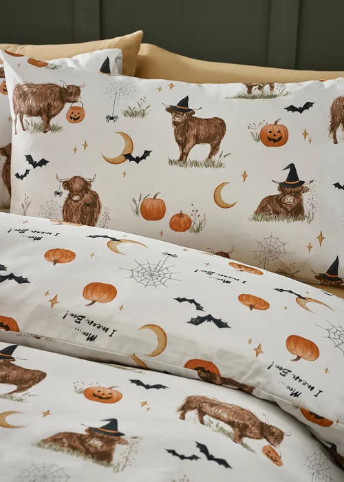 Catherine Lansfield Natural Halloween Highland Cow Reversible Duvet Cover Set - Single Image 3