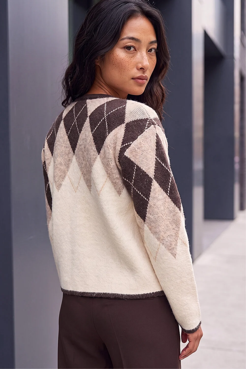 Roman Natural Petite Buttoned Argyle Knit Cardigan - 18 Image 4