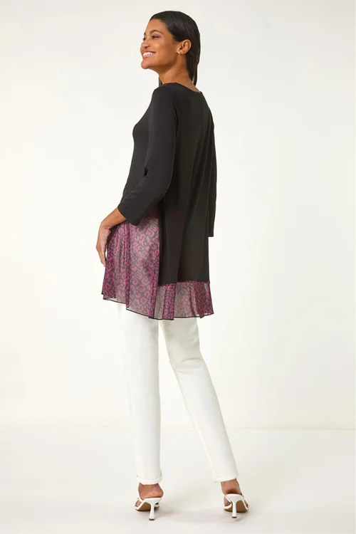 Roman Wine Animal Print Contrast Mesh Hem Stretch Top - Size 12 Image 3