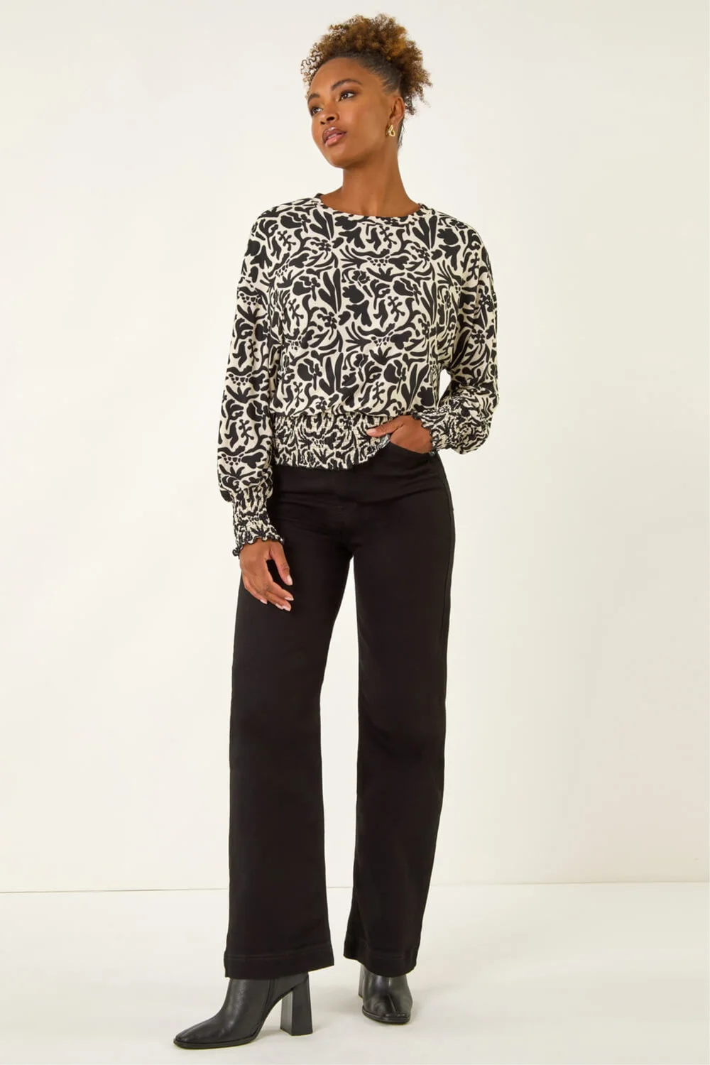 Roman Black Abstract Print Stretch Top - Size 16 Clothing Image 2