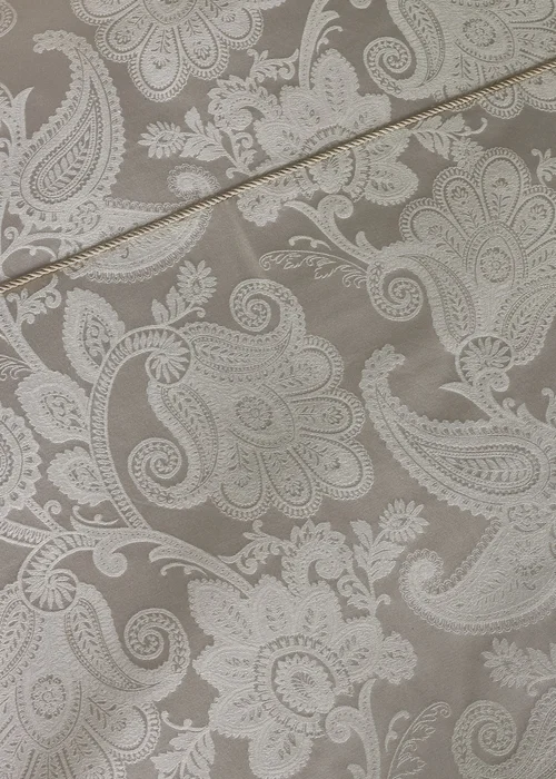 Catherine Lansfield Opulent Jacquard Duvet Cover Set Champagne Gold - Single Image 3