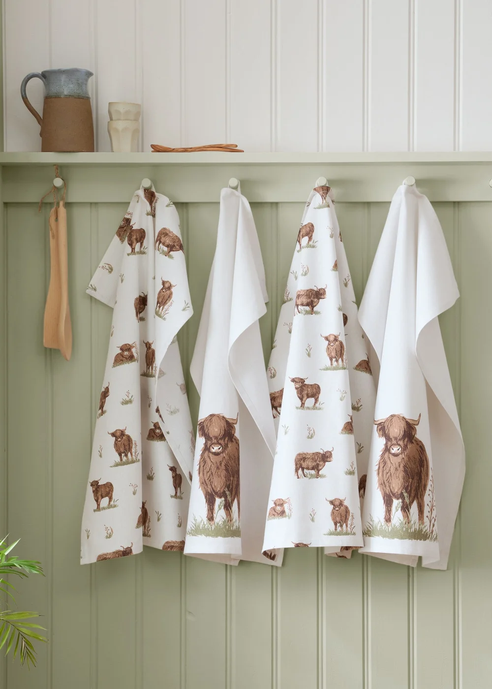 Catherine Lansfield Angus Highland Cow Cotton Kitchen Tea Towel Pack of 4 Natural - One Size Image 1