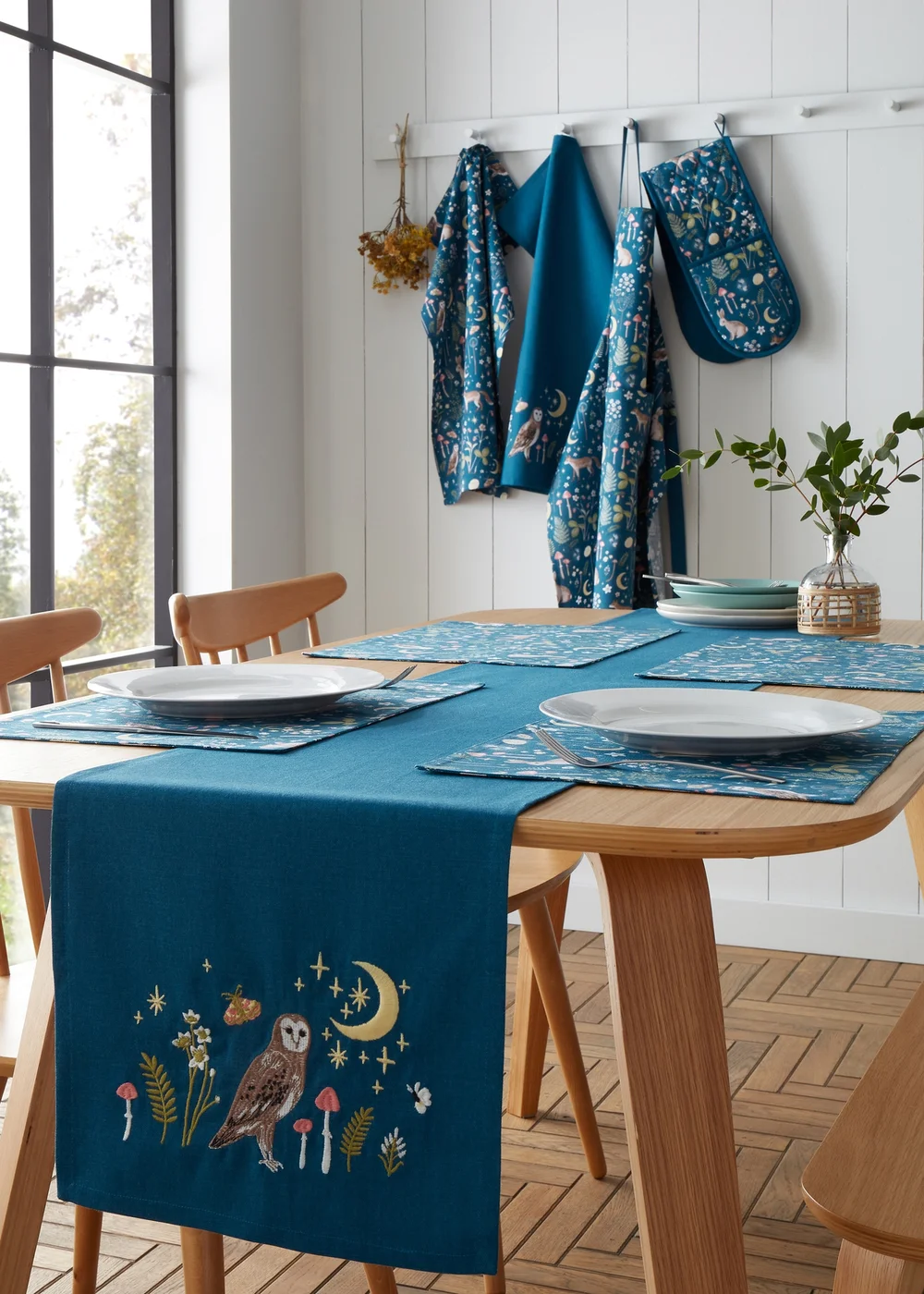 Catherine Lansfield Enchanted Twilight Animals Cotton Dining Placemat 4 Pack Navy Blue - One Size Image 2