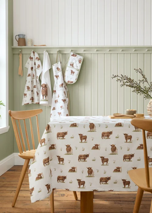 Catherine Lansfield Angus Highland Cow Cotton Table Cloth Natural - 137 x 178cm Image 1