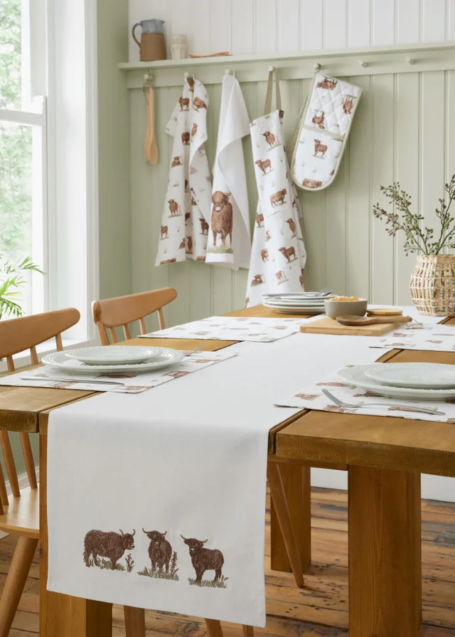 Catherine Lansfield Angus Highland Cow Cotton Dining Placemat 4 Pack Natural