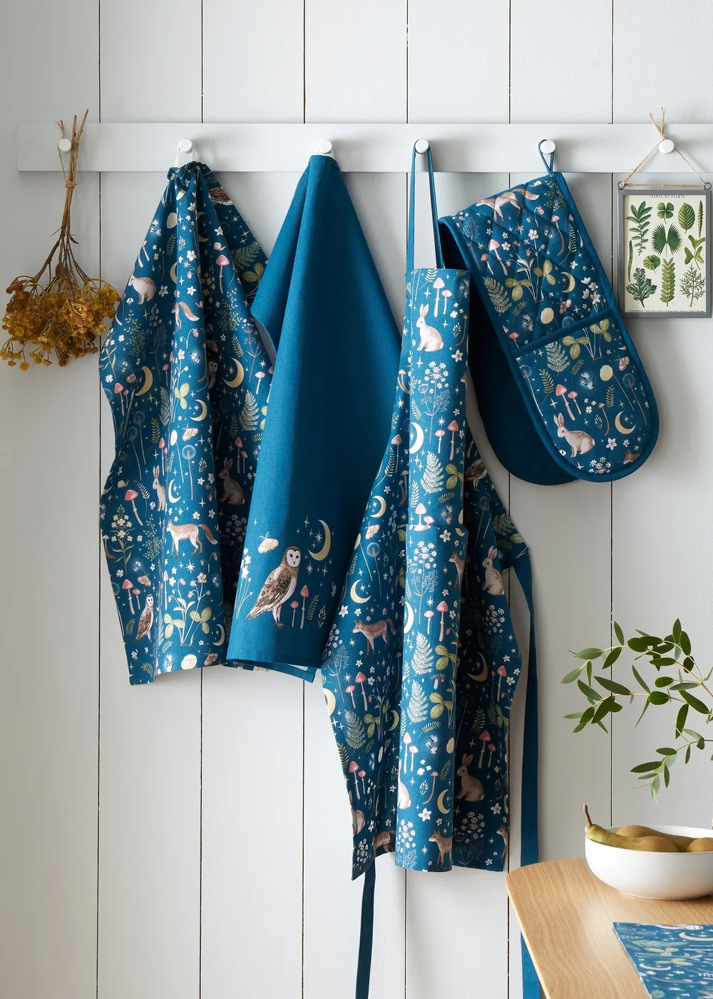 Catherine Lansfield Enchanted Twilight Animals Cotton Kitchen Double Oven Glove Navy - One Size Image 2