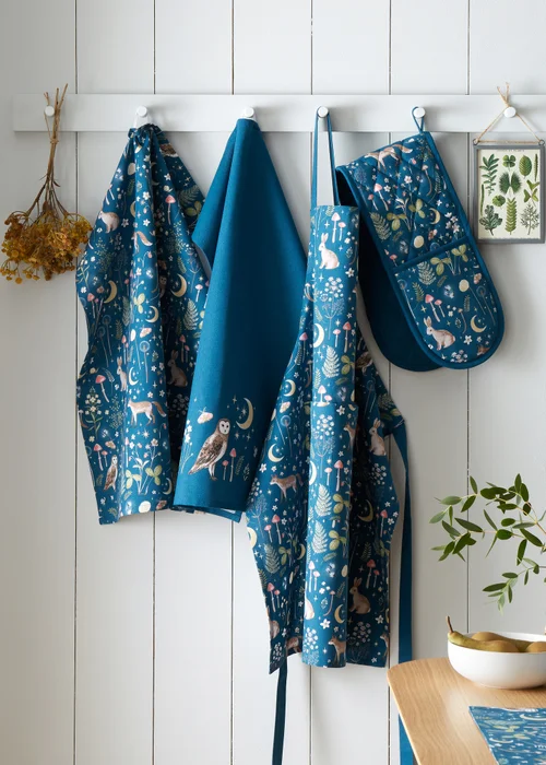 Catherine Lansfield Enchanted Twilight Animals Cotton Kitchen Double Oven Glove Navy - One Size Image 2